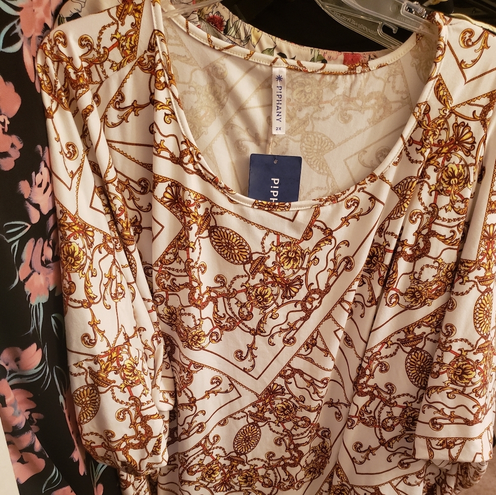 BNWT Fika - Picture 2 of 4